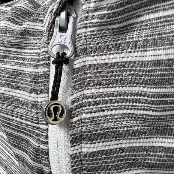Lululemon Stride Jacket Full Zip Size 6 - Picture 9 of 11
